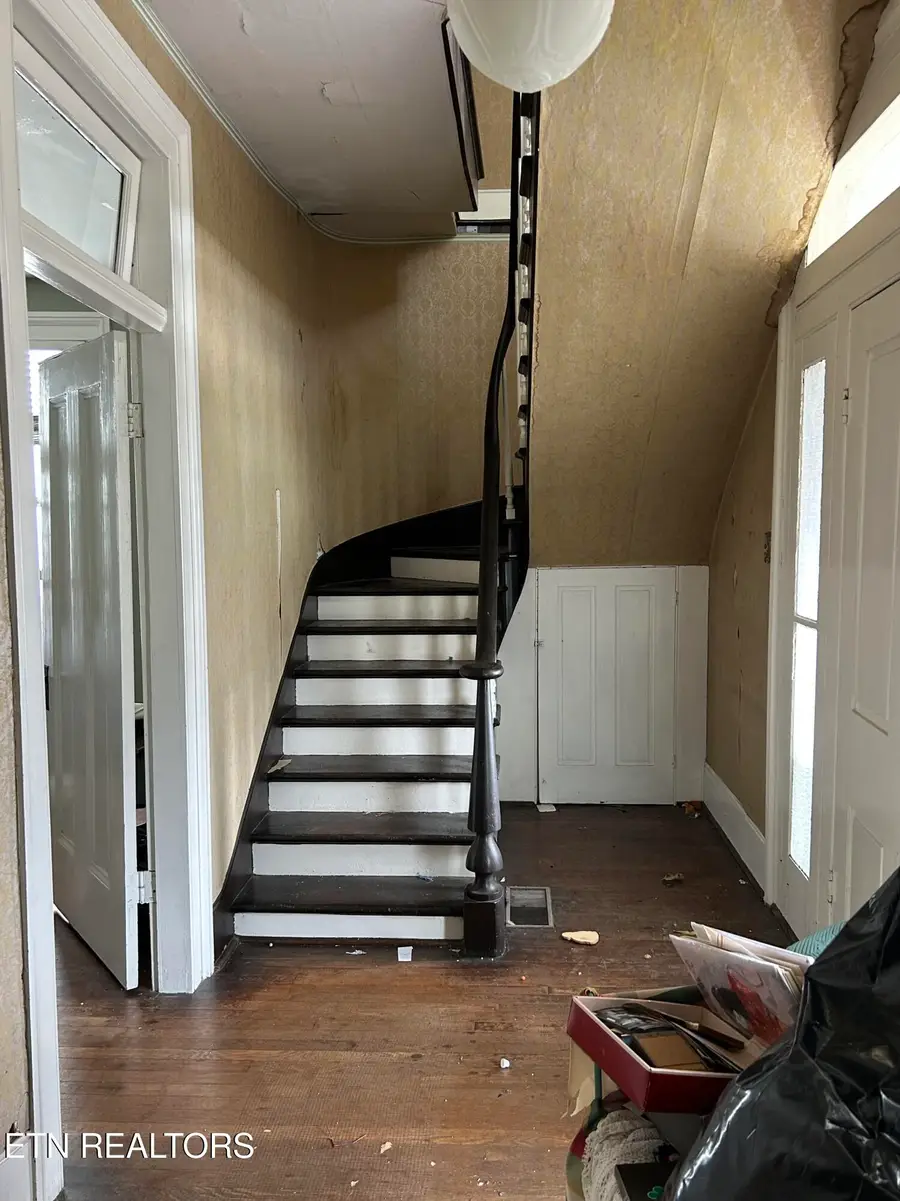 501 N High St, Sweetwater, TN 37874 - #2