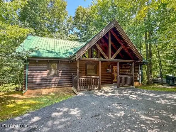 909 Ridgefield Drive, Sevierville, TN 37876