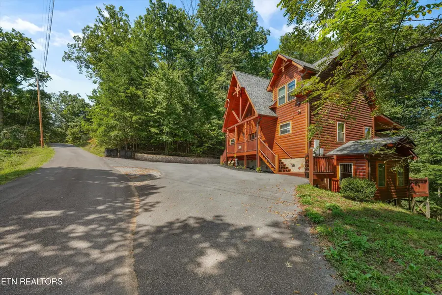 1041 Vista Drive, Gatlinburg, TN 37738 - #2