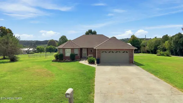 114 St Paul Drive, Dandridge, TN 37725