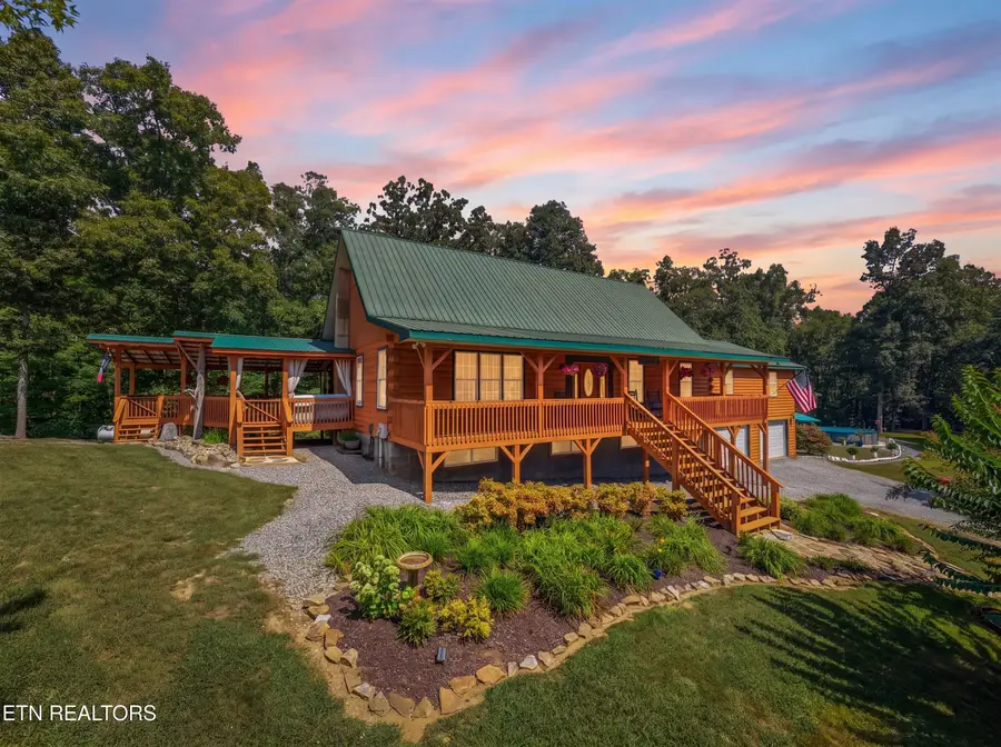 2516 Edgewater Lane, Dandridge, TN 37725 - #2