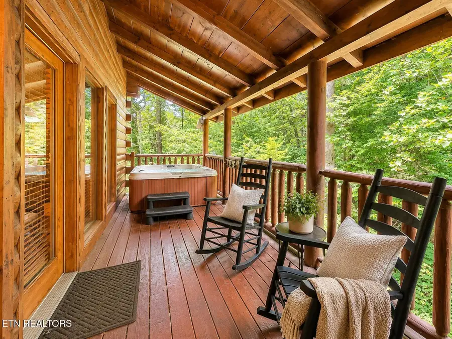 1630 Majestic Oak Way, Sevierville, TN 37876 - #2