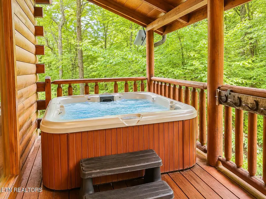 1630 Majestic Oak Way, Sevierville, TN 37876 - #3