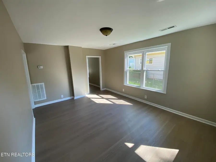 237 Atlantic Ave, Knoxville, TN 37917 - #2