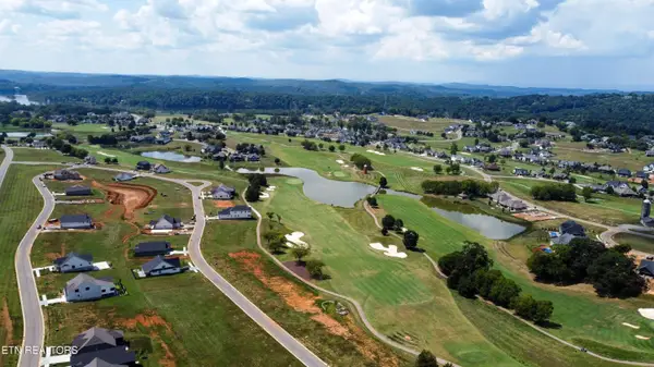 Black Bear Circle #783, 805, 827, Loudon, TN 37774