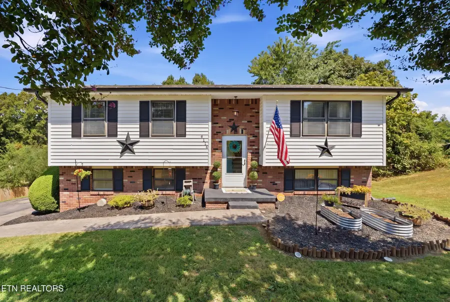 6116 Renee Rd, Corryton, TN 37721 - #2