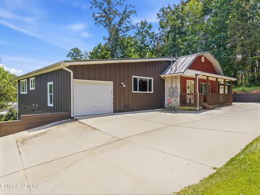 802 Cusick Circle, Lenoir City, TN 37772 - #3