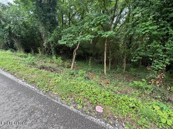 4210 Skyline Drive, Knoxville, TN 37914