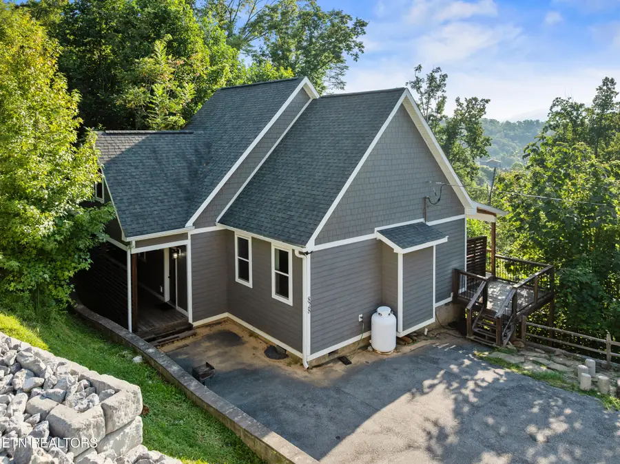 828 Beanstalk Rd, Gatlinburg, TN 37738 - #3