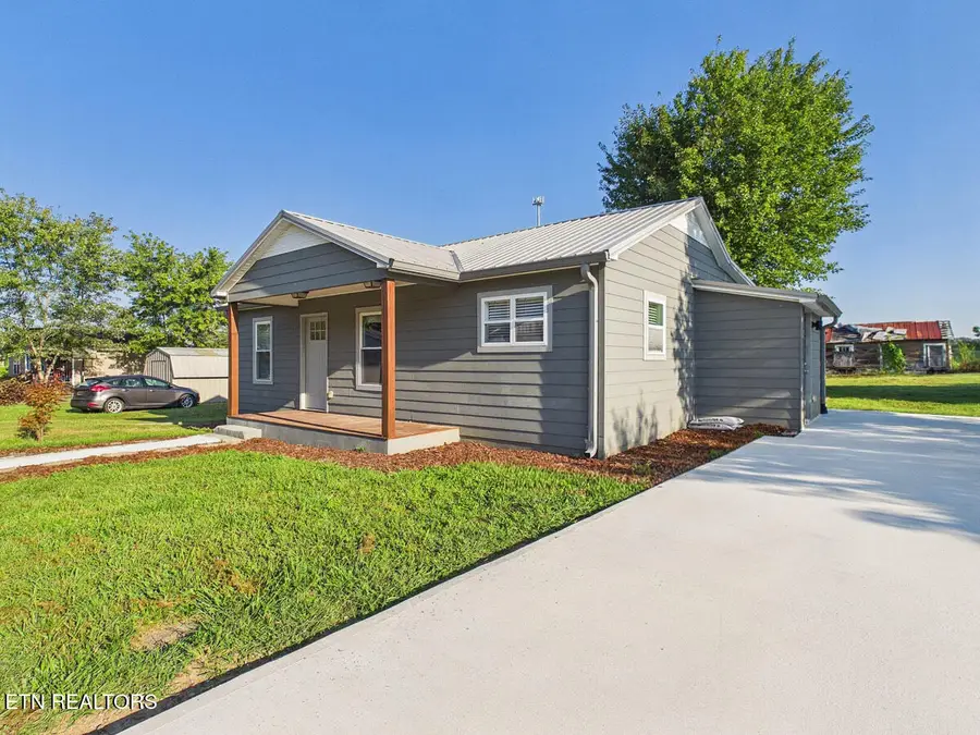 23 E Martin St, Englewood, TN 37329 - #3