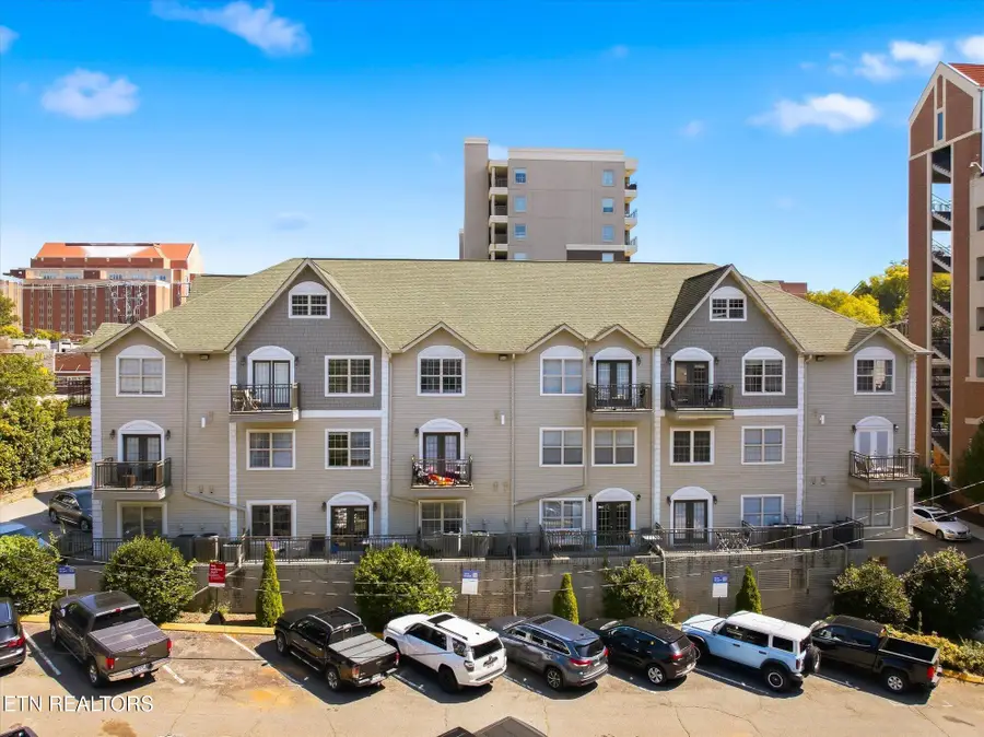 1801 Lake Ave #107, Knoxville, TN 37916 - #2