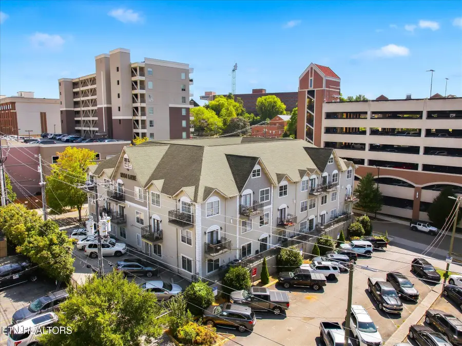 1801 Lake Ave #107, Knoxville, TN 37916 - #3