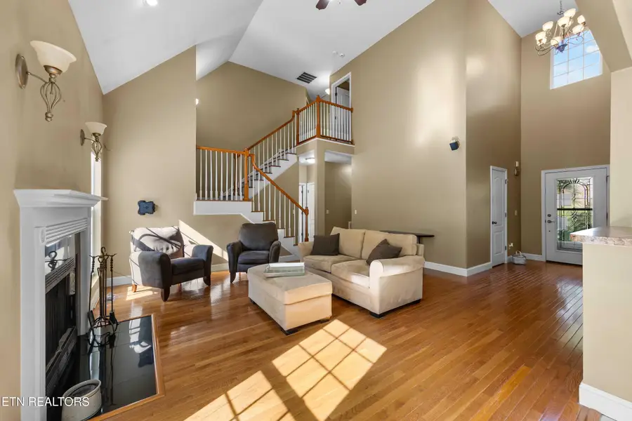 8127 Campbells Point Rd, Corryton, TN 37721 - #2