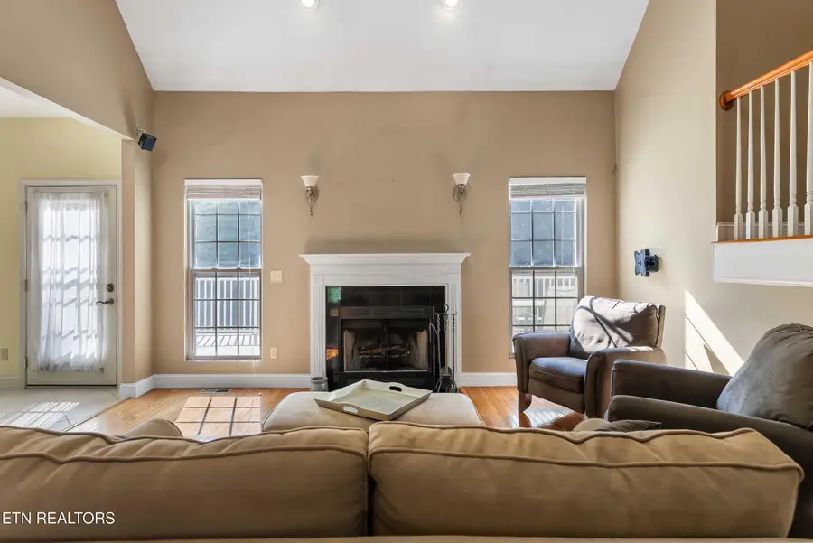 8127 Campbells Point Rd, Corryton, TN 37721 - #3