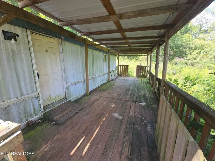 524 N Farnum St, Friendsville, TN 37737 - #2