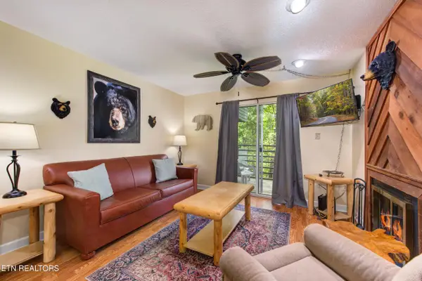 1260 Ski View Drive #APT 2104, Gatlinburg, TN 37738