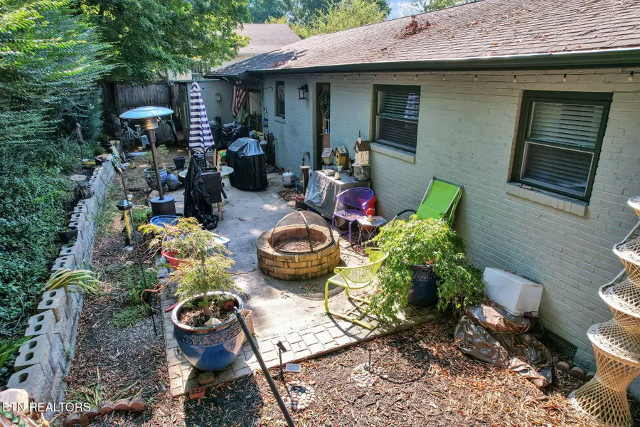 530 Willow St, Cleveland, TN 37311 - #3