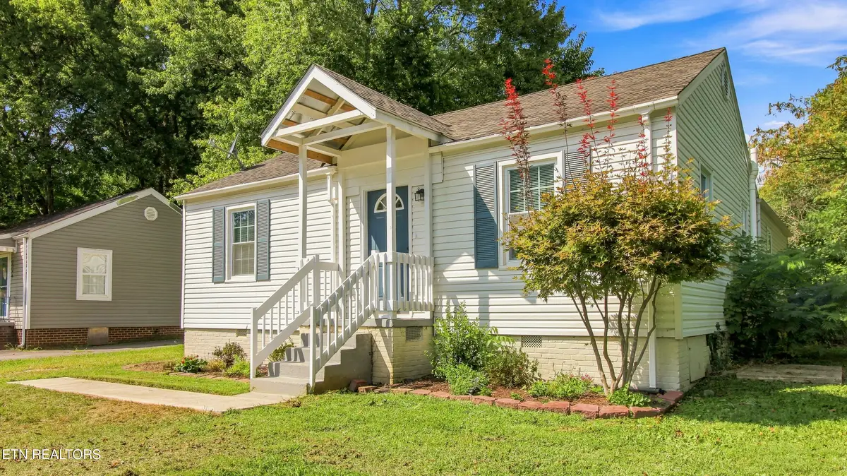 2340 Boxwood Lane, Knoxville, TN 37917 - #1