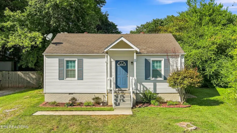 2340 Boxwood Lane, Knoxville, TN 37917 - #2