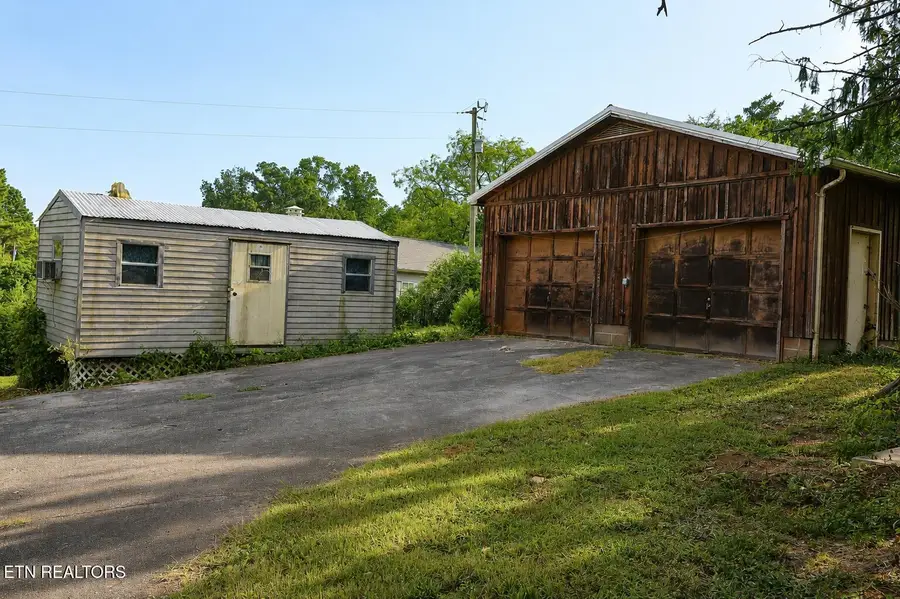 4843 Big Springs Rd, Friendsville, TN 37737 - #2