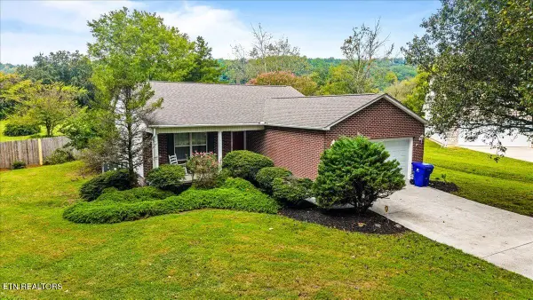 165 Elizabethton Way, Clinton, TN 37716