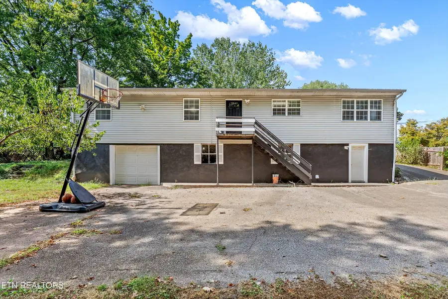 3810 Buffat Mill Rd, Knoxville, TN 37914 - #3