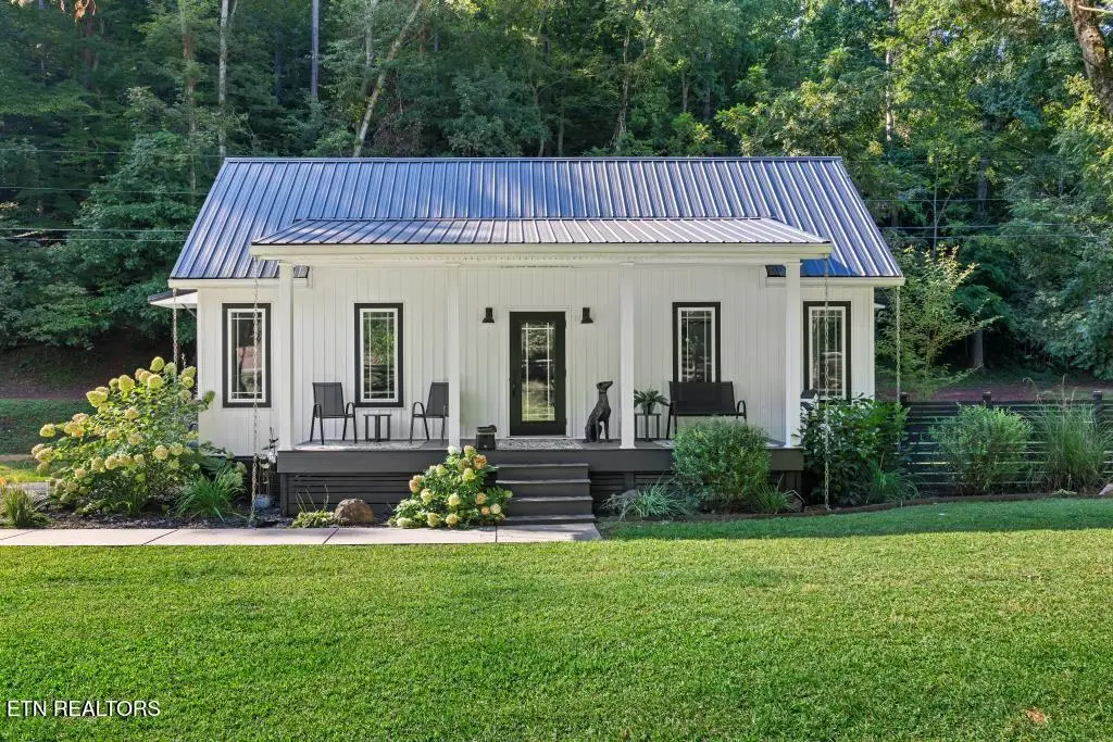 852 Old State Rd, Tellico Plains, TN 37385 - #1