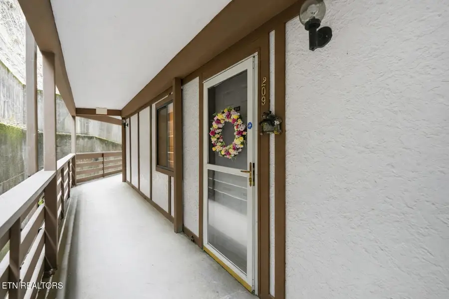 616 Turkey Nest Rd #APT 209, Gatlinburg, TN 37738 - #2