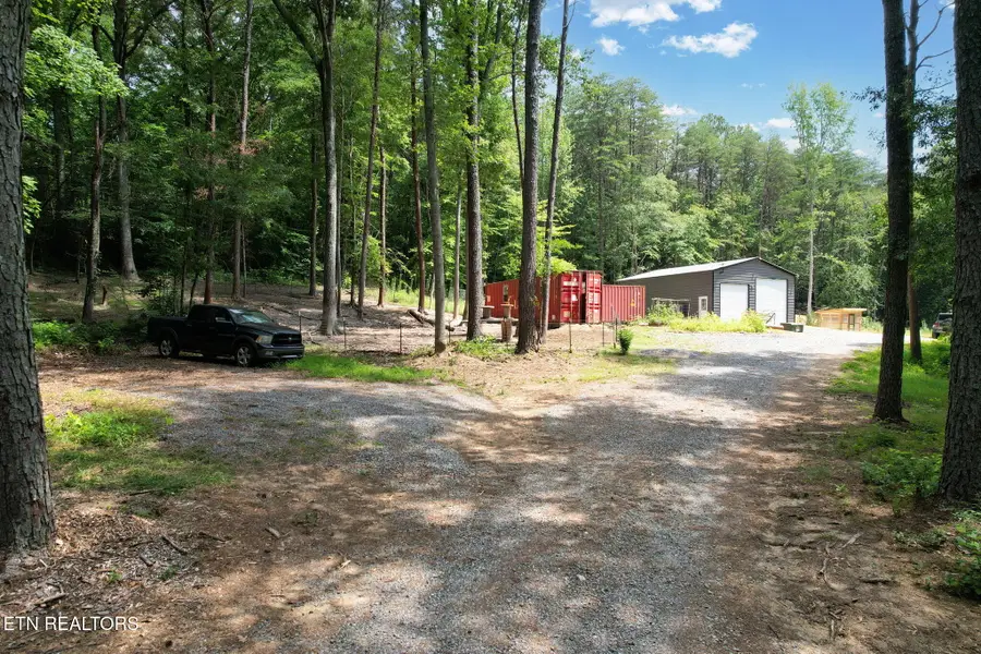 686 Welcome Valley Rd, Benton, TN 37307 - #2