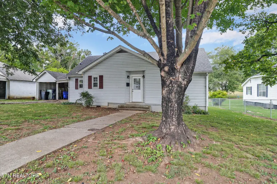 505 N Chamberlain Ave, Rockwood, TN 37854 - #2