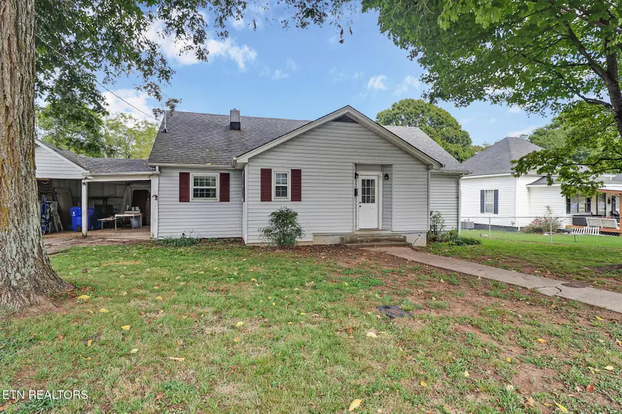 505 N Chamberlain Ave, Rockwood, TN 37854 - #3