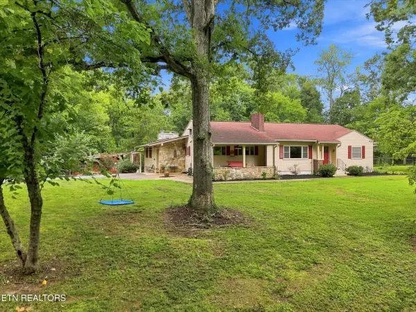 3215 Tuckaleechee Pike, Maryville, TN 37803