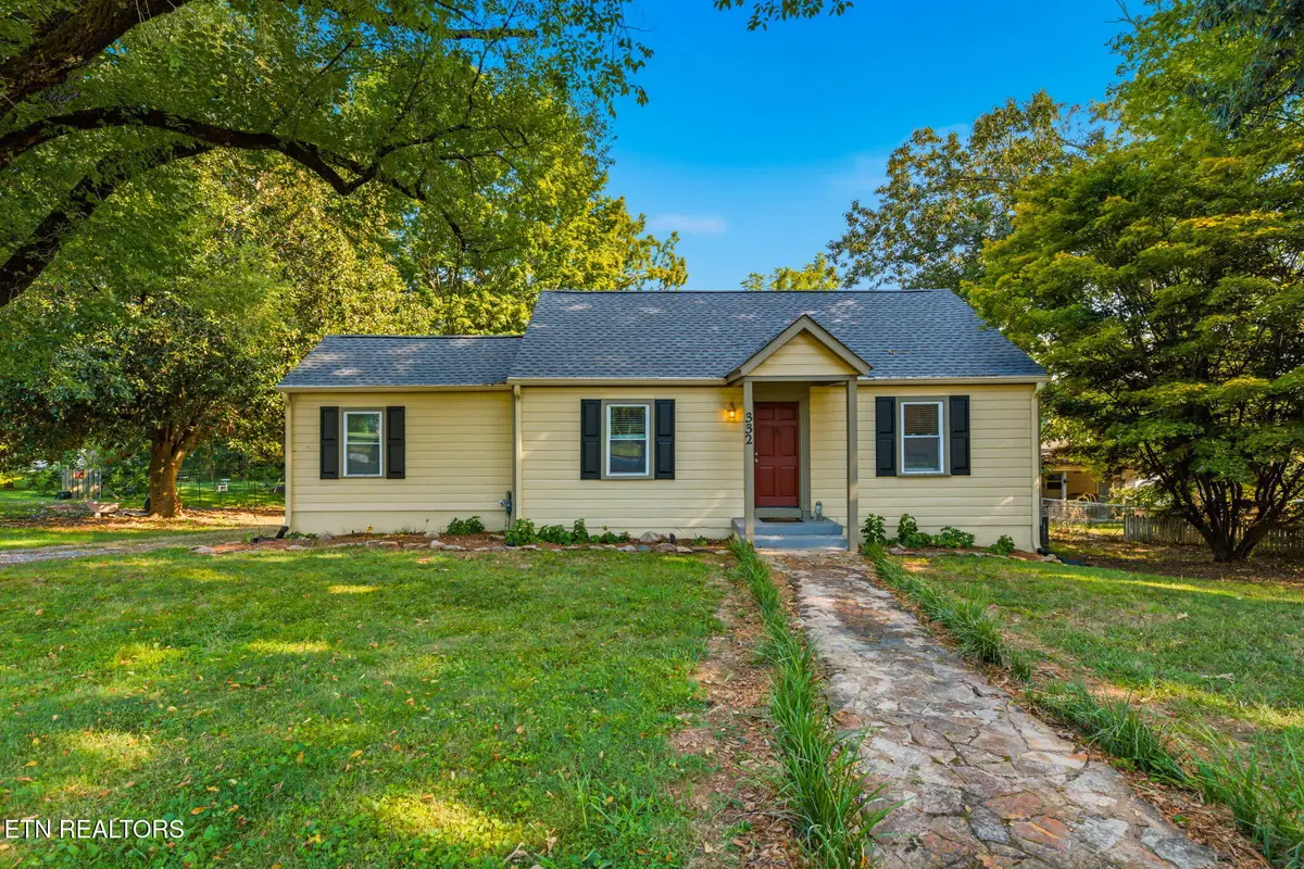 332 Wilson Ave, Maryville, TN 37803 - #1