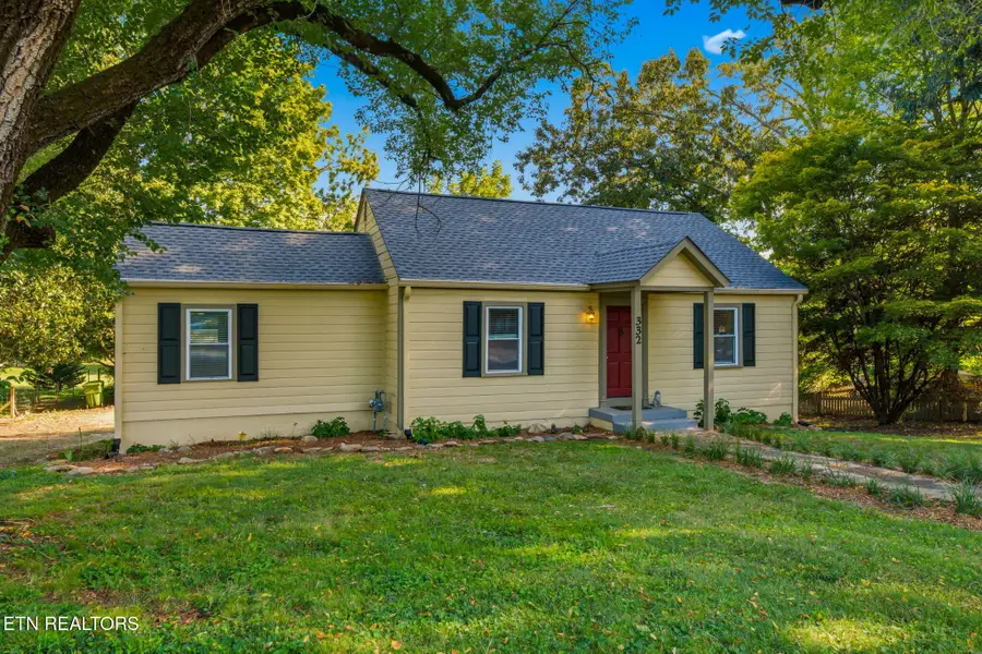 332 Wilson Ave, Maryville, TN 37803 - #2
