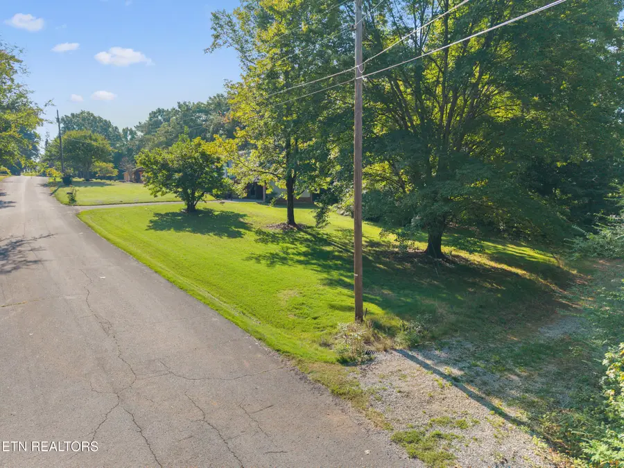 537 Bob White Drive, Loudon, TN 37774 - #3