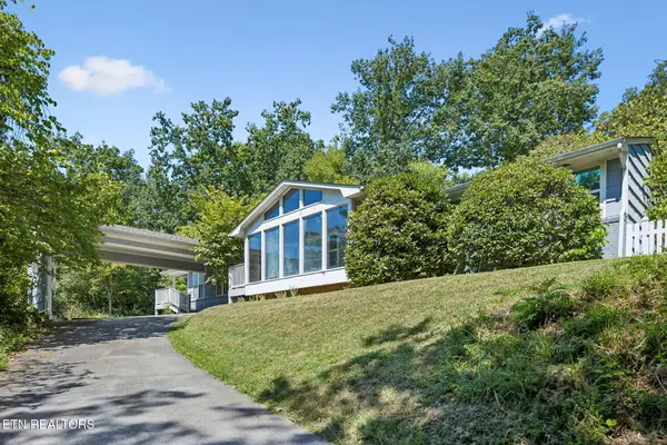 5603 S Briscoe Circle, Knoxville, TN 37912