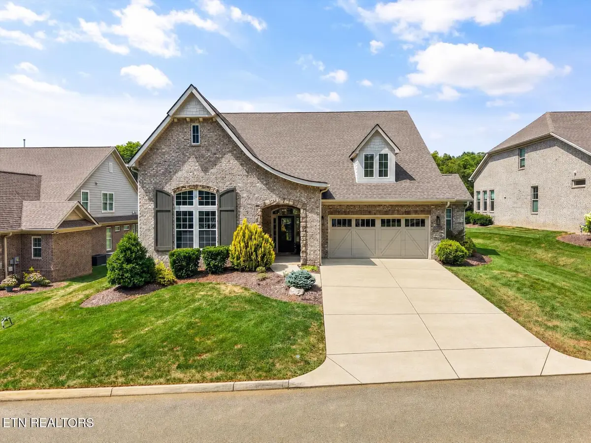 12047 Boyd Chase Blvd, Farragut, TN 37934 - #1