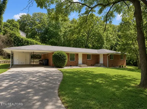 5800 Fountain Rd, Knoxville, TN 37918