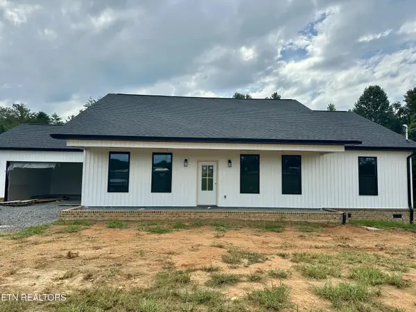 239 Thorngrove Pike, Kodak, TN 37764