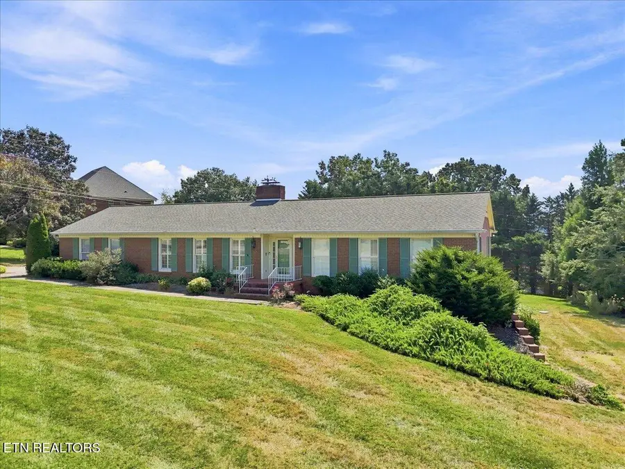 5304 Angeles Drive, Knoxville, TN 37918 - #3
