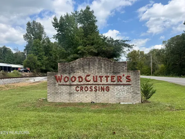 102 Loggers Lane, Clinton, TN 37716