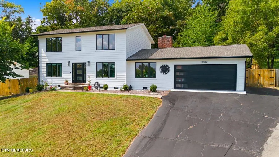 12312 W Kings Gate Rd, Knoxville, TN 37934 - #2