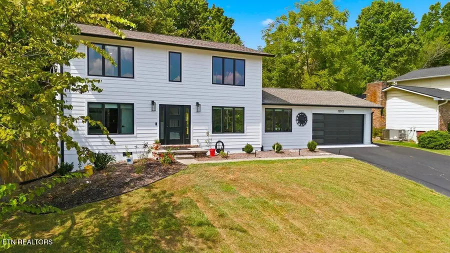 12312 W Kings Gate Rd, Knoxville, TN 37934 - #3