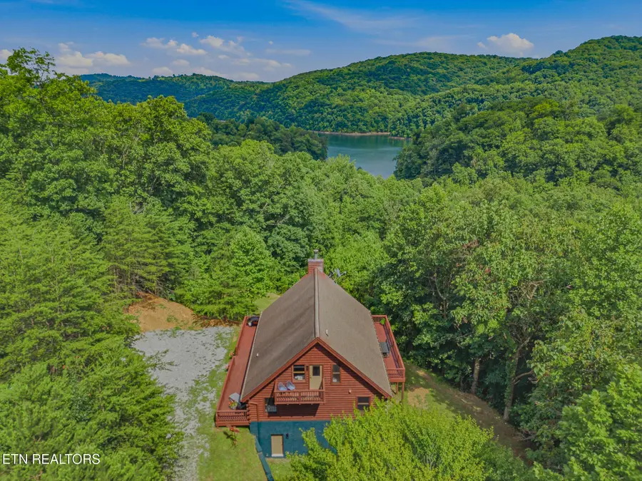 385 Wildcat Hollow Rd, New Tazewell, TN 37825 - #2