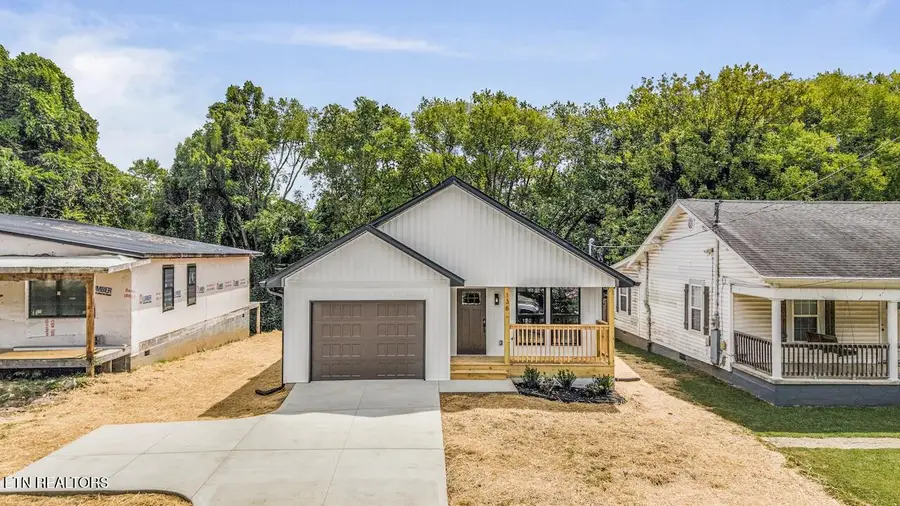 136 W Moody Ave, Knoxville, TN 37920 - #2