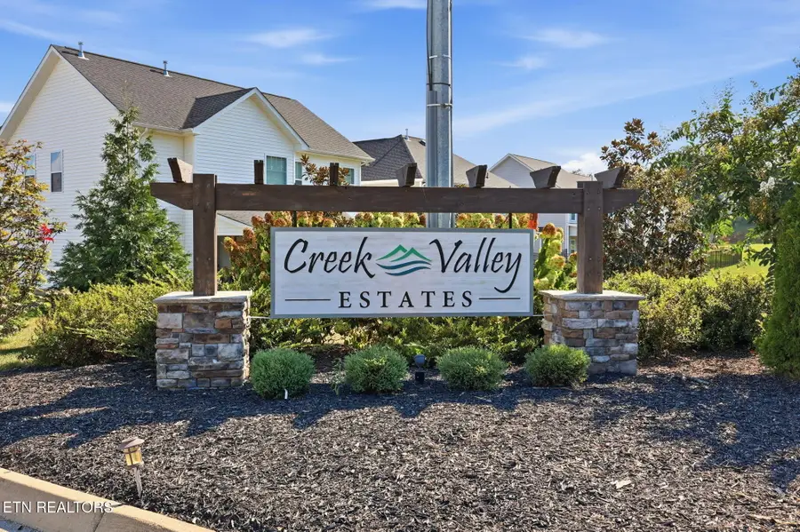 8411 Creek Valley Lane, Knoxville, TN 37931 - #2