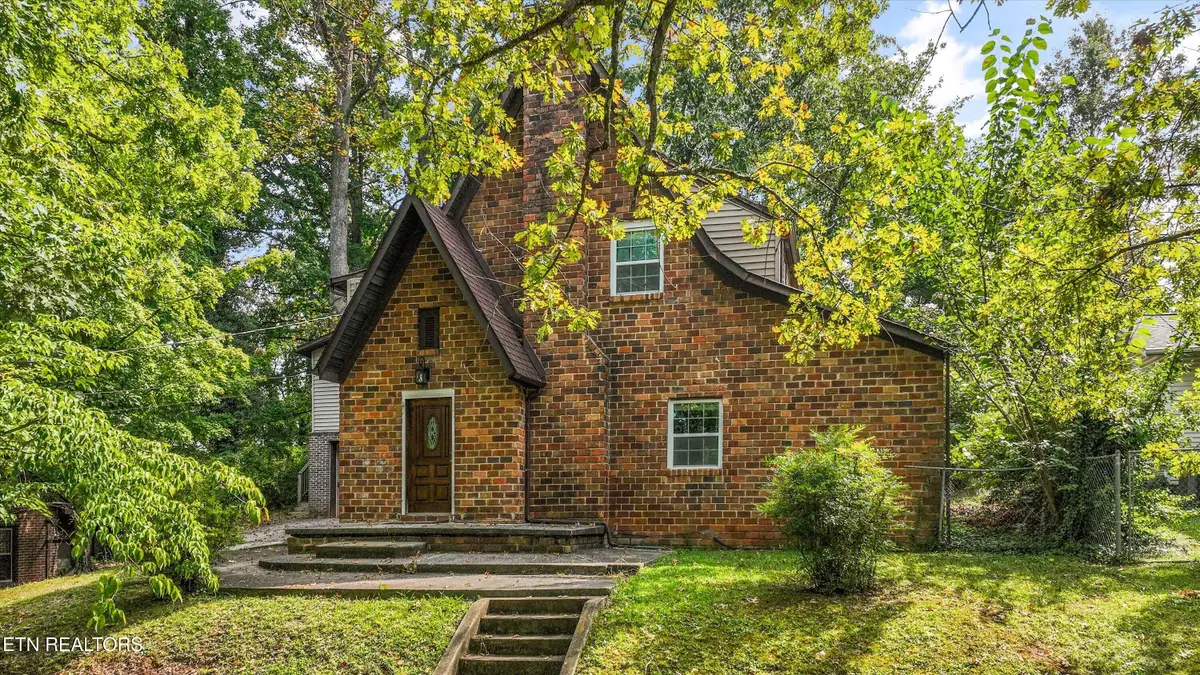 2224 Fisher Place, Knoxville, TN 37920 - #1
