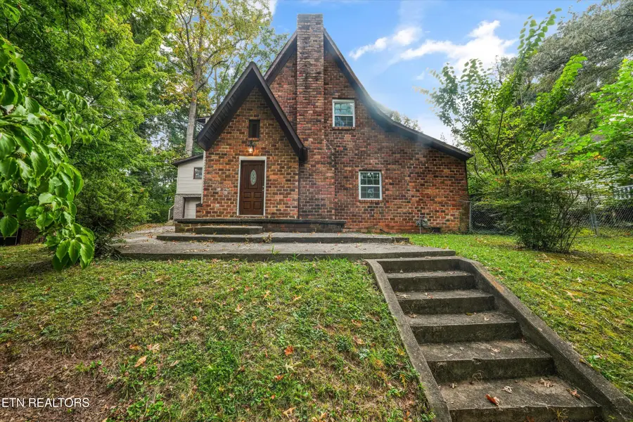 2224 Fisher Place, Knoxville, TN 37920 - #3