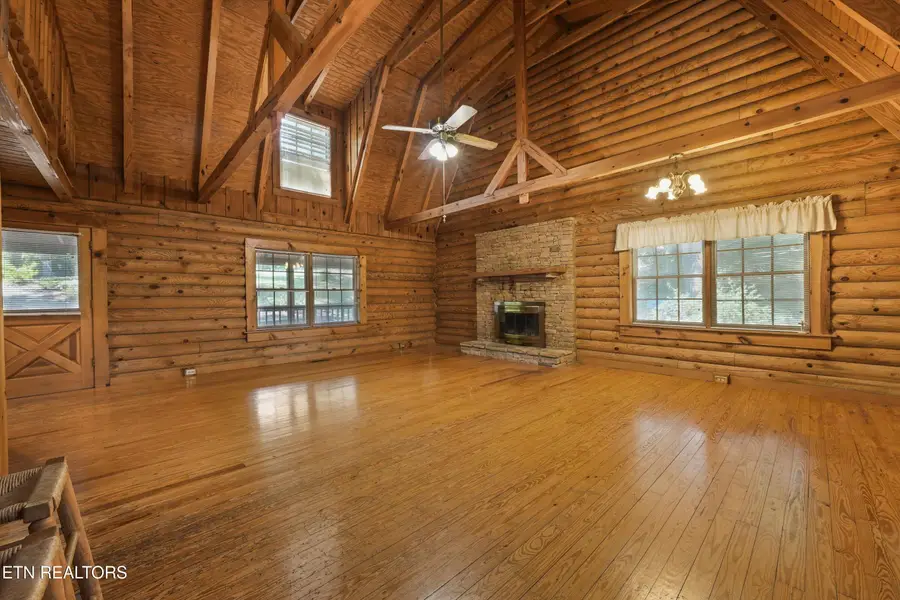 1611 Canterbury Downs Rd, Pigeon Forge, TN 37862 - #2