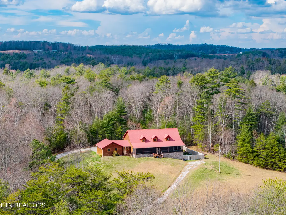 180 Mcjunkin Rd, Tellico Plains, TN 37385 - #1